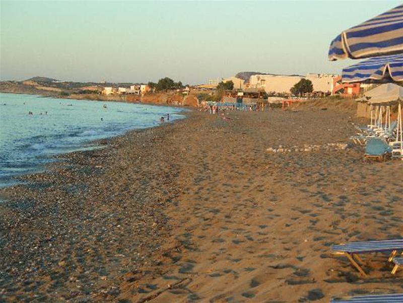Danaos Beach Apartments Sfáka Екстериор снимка
